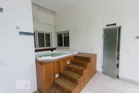 Studio à venda com 20m², 1 quarto e 1 vaga Studio à venda com 20m², 1 quarto e 1 vagaHidromassagem