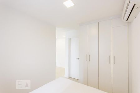 Studio à venda com 20m², 1 quarto e 1 vaga Studio à venda com 20m², 1 quarto e 1 vagaQuarto