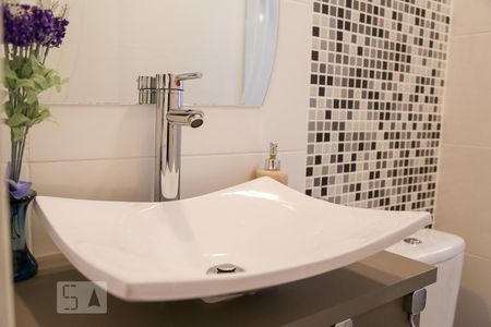 Apartamento à venda com 104m², 3 quartos e 2 vagas Apartamento à venda com 104m², 3 quartos e 2 vagasBanheiro 1