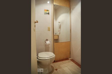 Apartamento à venda com 104m², 3 quartos e 2 vagas Apartamento à venda com 104m², 3 quartos e 2 vagasLavabo