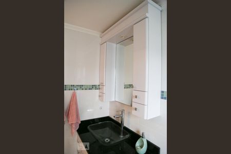 Apartamento à venda com 104m², 3 quartos e 2 vagas Apartamento à venda com 104m², 3 quartos e 2 vagasBanheiro da Suíte