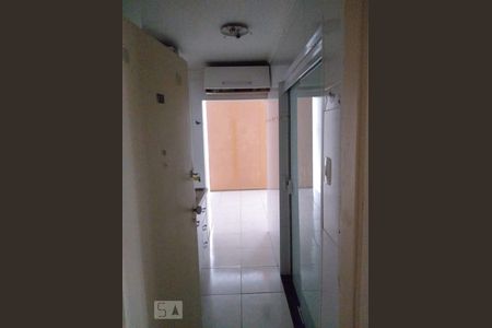 Studio à venda com 37m², 1 quarto e sem vaga Studio à venda com 37m², 1 quarto e sem vagaEntrada