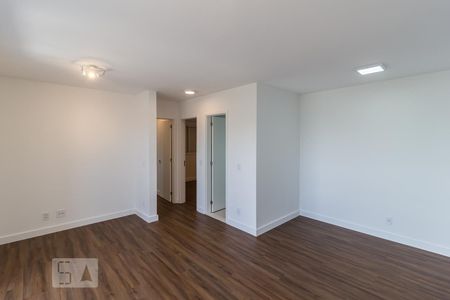 Sala de apartamento para alugar com 2 quartos, 76m² em Vila Anastácio, São Paulo