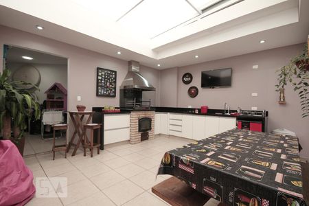 Casa à venda com 160m², 3 quartos e 2 vagasChurrasqueira