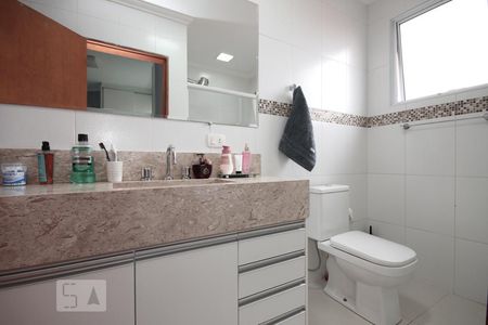 Casa à venda com 160m², 3 quartos e 2 vagasBanheiro