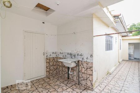 Casa à venda com 120m², 2 quartos e 2 vagasÁrea de Serviço