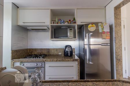 Apartamento à venda com 83m², 2 quartos e 2 vagas Apartamento à venda com 83m², 2 quartos e 2 vagasCozinha