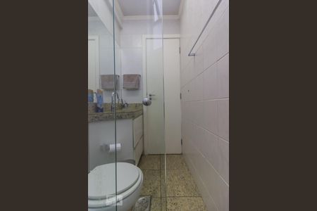 Banheiro de apartamento à venda com 2 quartos, 83m² em Cidade Jardim, Belo Horizonte