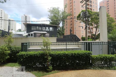 Vista da Sala de apartamento para alugar com 3 quartos, 74m² em Jardim Ester Yolanda, São Paulo