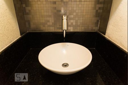 Apartamento à venda com 68m², 3 quartos e 2 vagas Apartamento à venda com 68m², 3 quartos e 2 vagasBanheiro