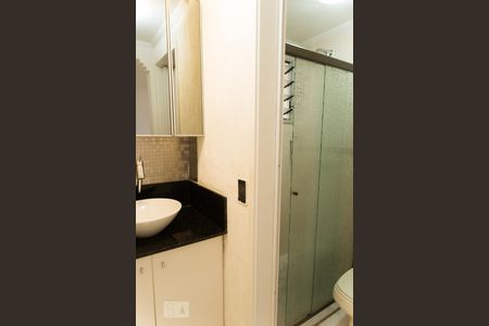 Apartamento à venda com 68m², 3 quartos e 2 vagas Apartamento à venda com 68m², 3 quartos e 2 vagasBanheiro