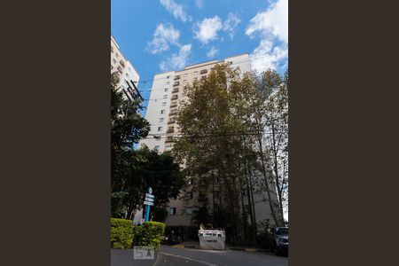 Apartamento à venda com 68m², 3 quartos e 2 vagas Apartamento à venda com 68m², 3 quartos e 2 vagasFachada