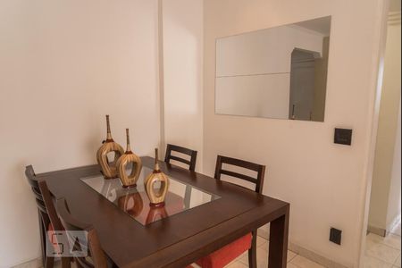 Apartamento à venda com 68m², 3 quartos e 2 vagas Apartamento à venda com 68m², 3 quartos e 2 vagasSala