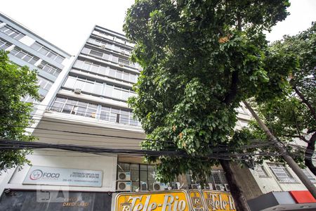 Apartamento à venda com 120m², 3 quartos e 1 vaga Apartamento à venda com 120m², 3 quartos e 1 vagaFachada