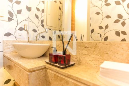 Casa de condomínio à venda com 110m², 2 quartos e 2 vagasLavabo