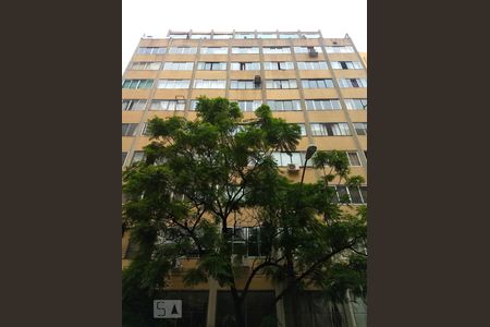 Studio para alugar com 35m², 1 quarto e sem vaga Studio para alugar com 35m², 1 quarto e sem vagaFachada
