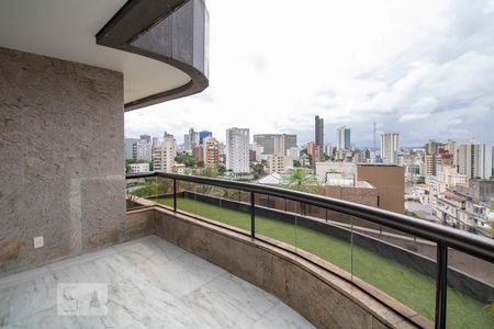 Apartamento à venda com 500m², 4 quartos e 6 vagasVaranda Suíte 2