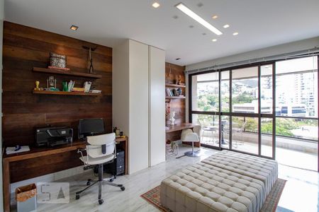 Apartamento à venda com 500m², 4 quartos e 6 vagasSala 2