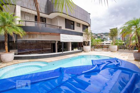 Apartamento à venda com 500m², 4 quartos e 6 vagasÁrea Externa