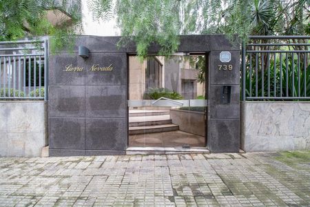 Apartamento à venda com 500m², 4 quartos e 6 vagasFachada