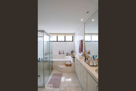 Apartamento à venda com 500m², 4 quartos e 6 vagasSuíte