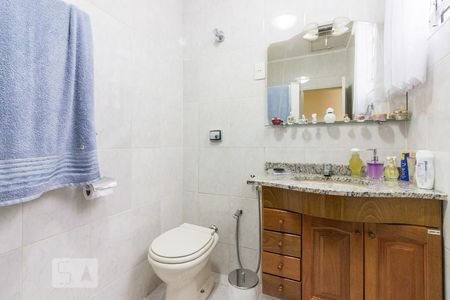 Casa à venda com 140m², 3 quartos e 4 vagasBanheiro