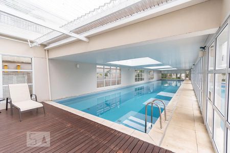 Apartamento à venda com 140m², 3 quartos e 2 vagas Apartamento à venda com 140m², 3 quartos e 2 vagasPiscina Coberta