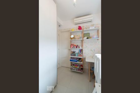 Apartamento à venda com 140m², 3 quartos e 2 vagas Apartamento à venda com 140m², 3 quartos e 2 vagasSuíte 1