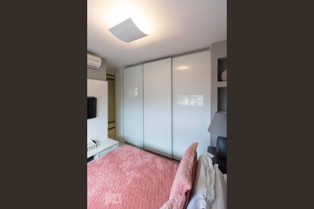 Apartamento à venda com 140m², 3 quartos e 2 vagas Apartamento à venda com 140m², 3 quartos e 2 vagasSuíte 3 Master