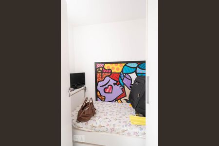 Apartamento à venda com 140m², 3 quartos e 2 vagas Apartamento à venda com 140m², 3 quartos e 2 vagasQuarto de Serviço