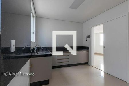Apartamento à venda com 180m², 3 quartos e 3 vagas