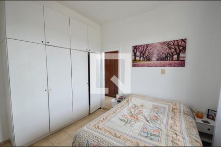 Apartamento à venda com 142m², 3 quartos e 1 vaga Apartamento à venda com 142m², 3 quartos e 1 vagaSuíte
