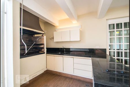 Apartamento à venda com 320m², 3 quartos e 3 vagasTerraço