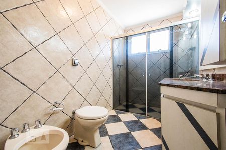 Apartamento à venda com 320m², 3 quartos e 3 vagasBanheiro 2