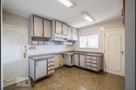 Apartamento à venda com 320m², 3 quartos e 3 vagasCozinha