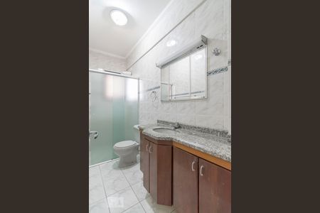 Banheiro de apartamento para alugar com 2 quartos, 73m² em Jardim Bela Vista, Santo André