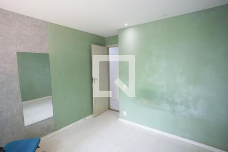 Quarto 1 de apartamento para alugar com 2 quartos, 56m² em Pechincha, Rio de Janeiro