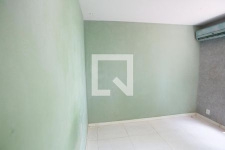 Quarto 1 de apartamento para alugar com 2 quartos, 56m² em Pechincha, Rio de Janeiro