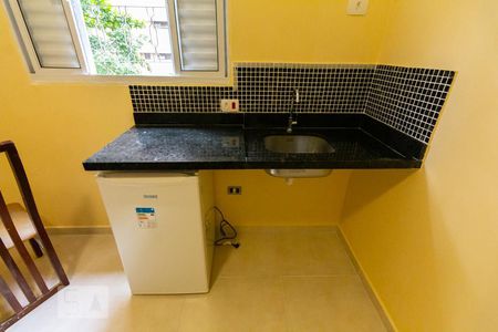 Cozinha de kitnet/studio para alugar com 1 quarto, 25m² em Perdizes, São Paulo