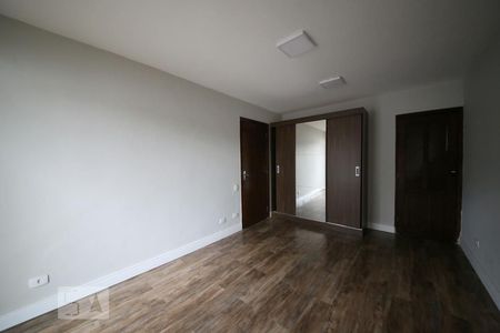 Casa à venda com 500m², 5 quartos e 4 vagasSuíte 2