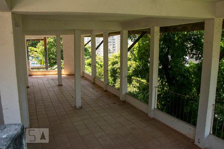 Casa à venda com 152m², 4 quartos e 2 vagasVaranda 2