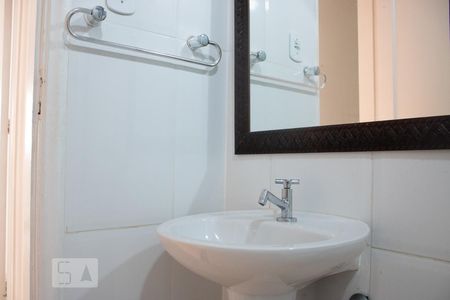 Banheiro de apartamento à venda com 2 quartos, 59m² em Botafogo, Rio de Janeiro