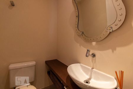 Lavabo de apartamento à venda com 3 quartos, 140m² em Consolação, São Paulo