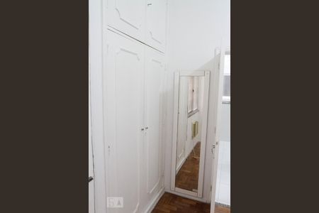 Apartamento à venda com 90m², 3 quartos e 1 vaga Apartamento à venda com 90m², 3 quartos e 1 vagaQuarto de Serviço