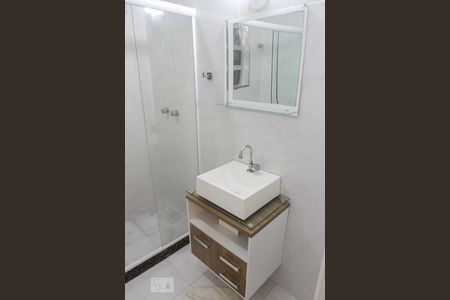 Apartamento à venda com 90m², 3 quartos e 1 vaga Apartamento à venda com 90m², 3 quartos e 1 vagaBanheiro