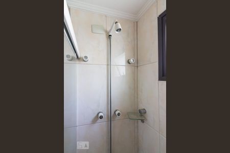 Banheiro de apartamento para alugar com 3 quartos, 118m² em Santa Teresinha, São Paulo