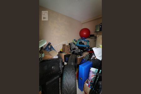 Casa à venda com 182m², 5 quartos e 5 vagasArea de depositos