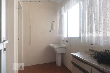 Apartamento à venda com 103m², 3 quartos e 1 vaga Apartamento à venda com 103m², 3 quartos e 1 vagaLavanderia