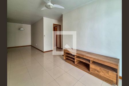 Sala de apartamento para alugar com 2 quartos, 76m² em Recreio dos Bandeirantes, Rio de Janeiro