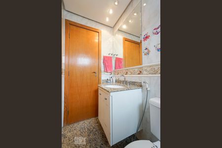 Apartamento à venda com 147m², 3 quartos e 3 vagasBanheiro suíte 02